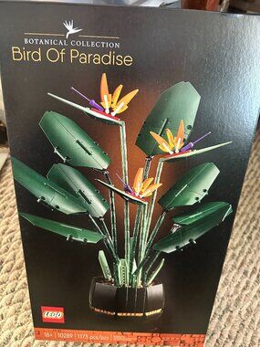 NIB Lego Bird of Paradise set